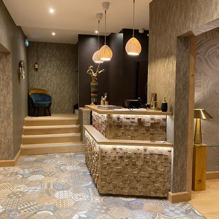 Hotel De La Poste Falaise  Εξωτερικό φωτογραφία
