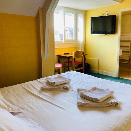 Hotel De La Poste Falaise  Εξωτερικό φωτογραφία
